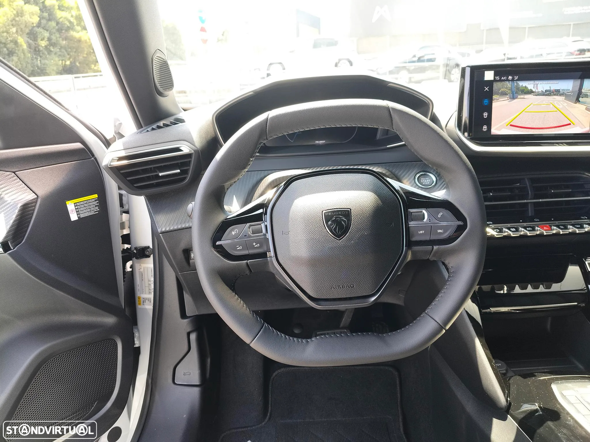 Peugeot e-2008 54 kWh Allure - 10
