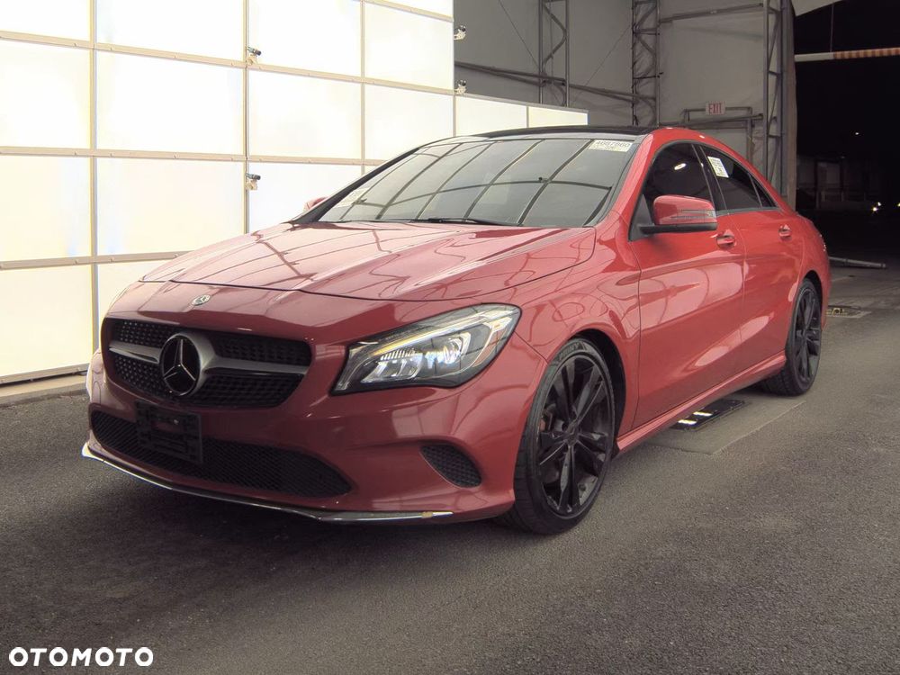 Mercedes-Benz CLA - 2