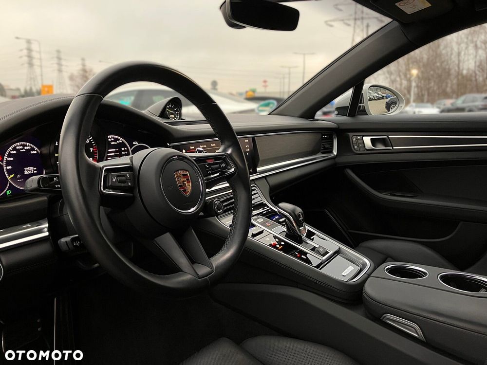 Porsche Panamera - 14