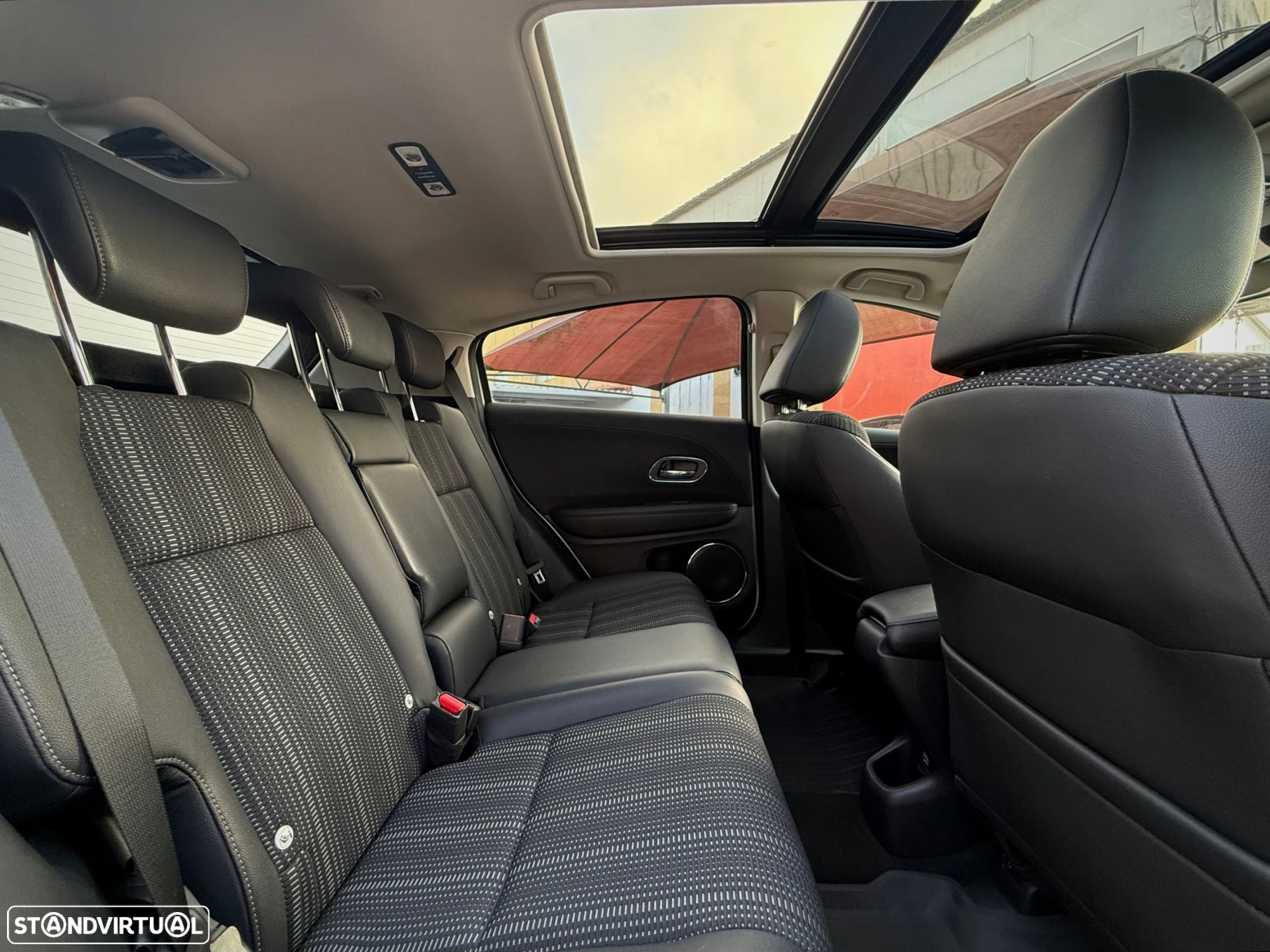 Honda HR-V 1.6 i-DTEC Executive - 7