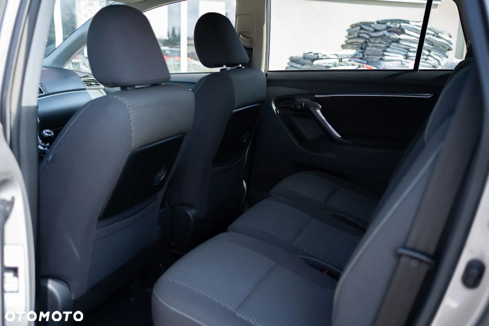Toyota Verso 1.6 D-4D 5-Sitzer Start/Stop Skyview Edition - 8