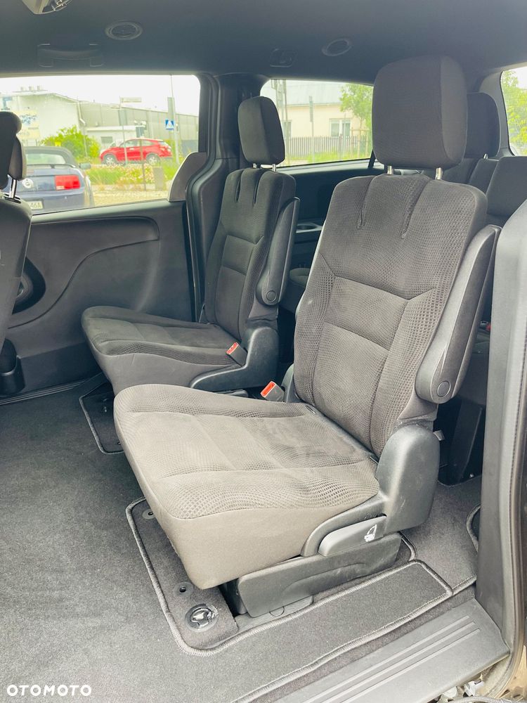 Dodge Grand Caravan 3.6 Express - 15