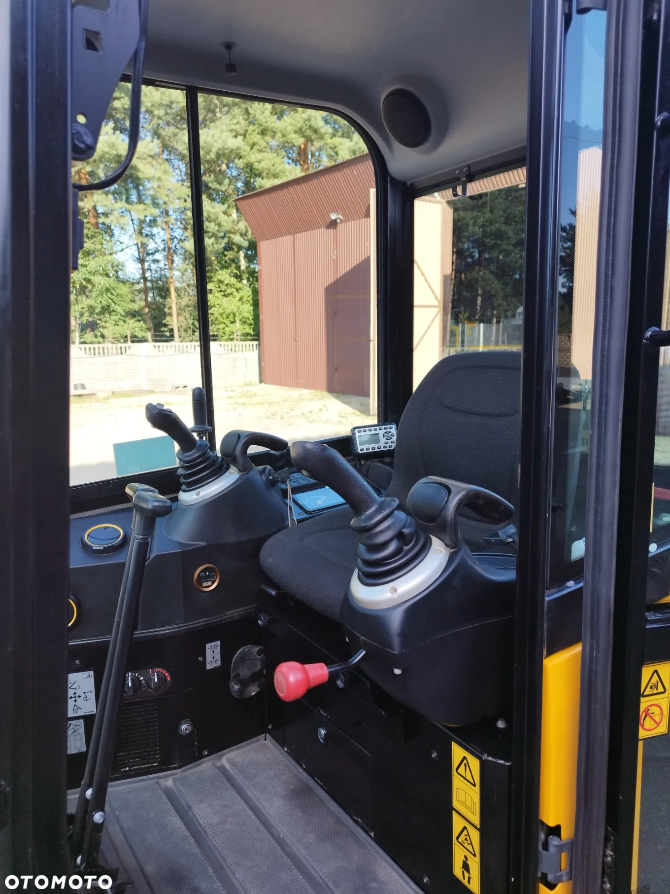 Bobcat E20 - 14