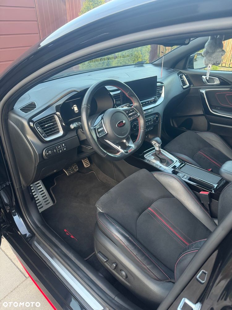 Kia ProCeed 1.6 T-GDI GT DCT - 11