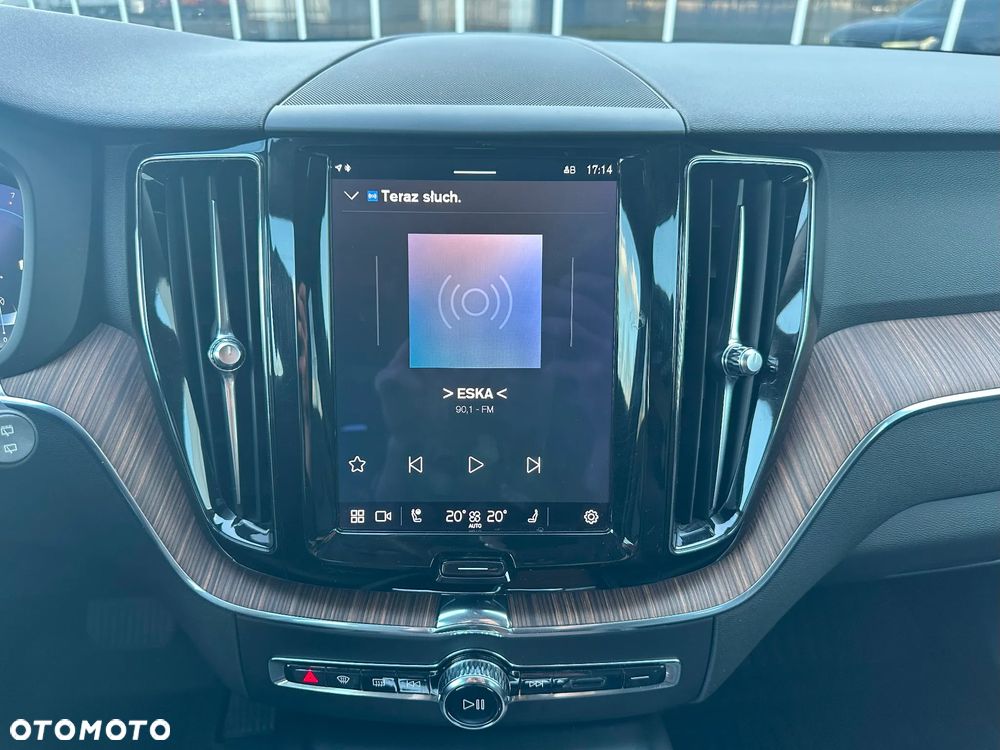 Volvo XC 60 B5 B AWD Geartronic Momentum Pro - 18