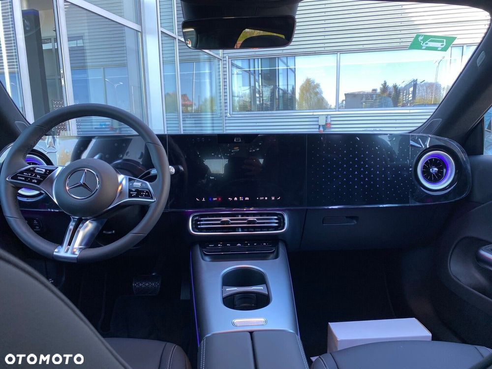 Mercedes-Benz CLA - 23