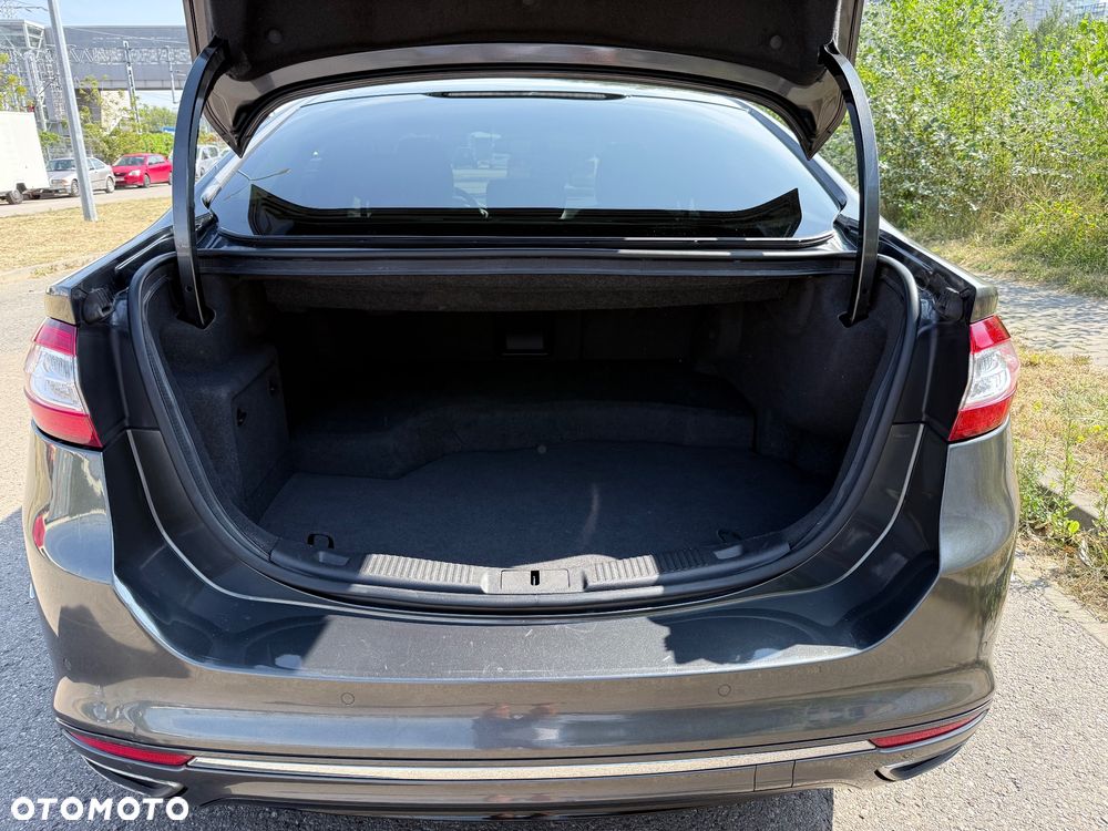 Ford Mondeo 2.0 Hybrid Vignale - 27