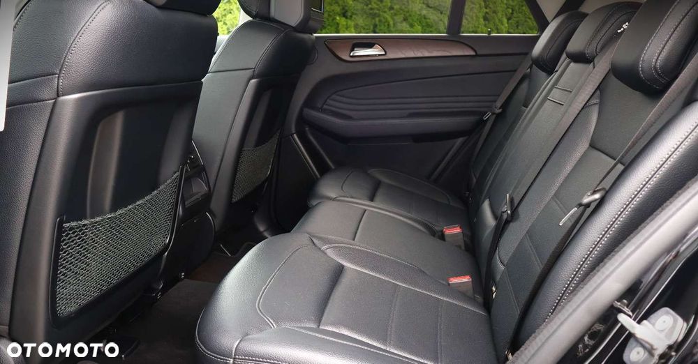 Mercedes-Benz GLE - 16