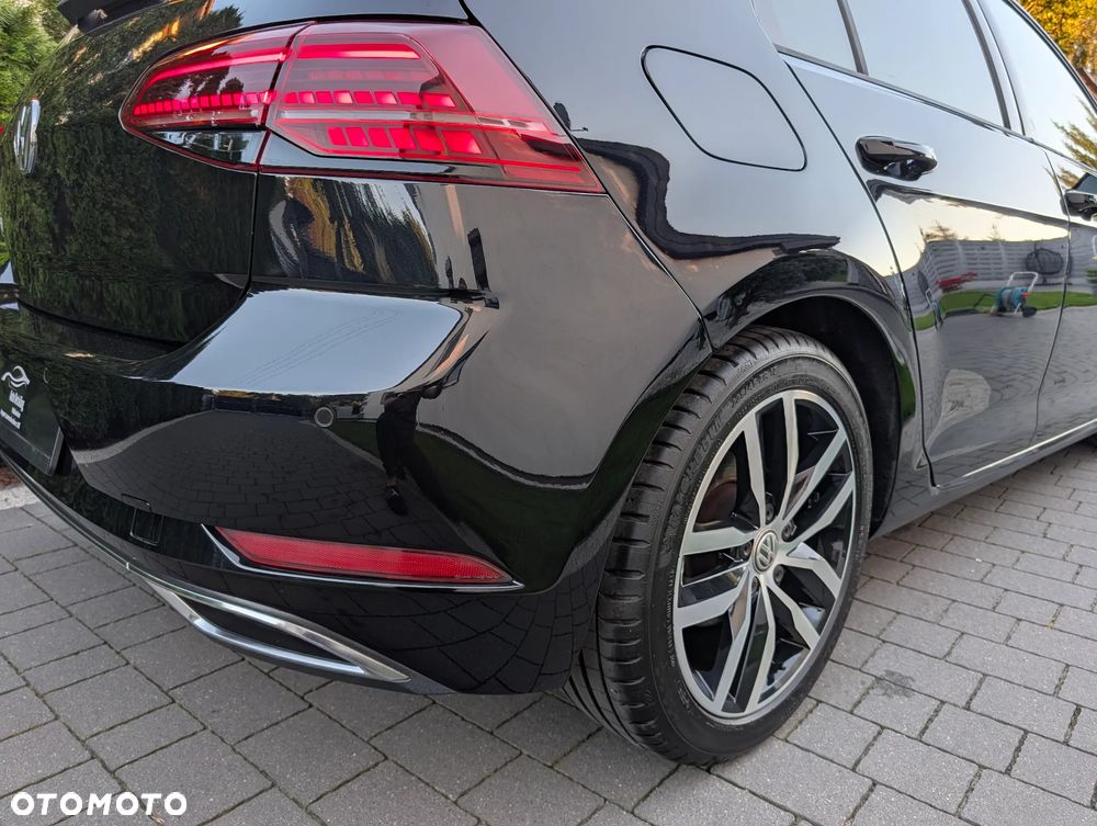 Volkswagen Golf - 38