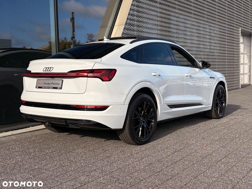 Audi e-tron Sportback - 11