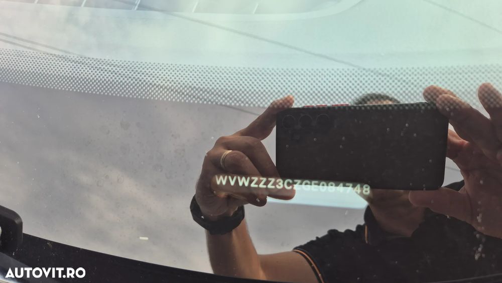 Volkswagen Passat 2.0 TDI DSG Highline - 38