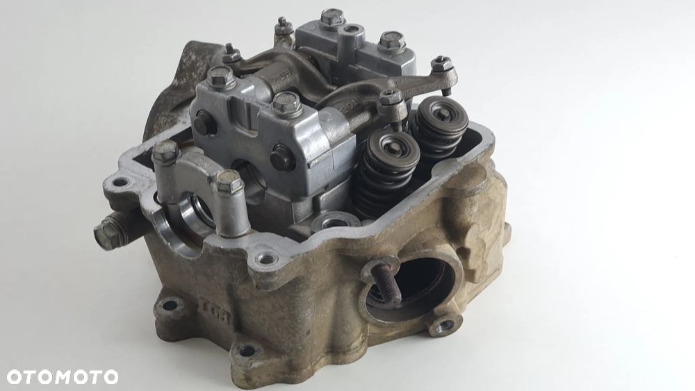 GLOWICA ZAWORY DZWIGIENKA    TGB BLADE 550 - 1