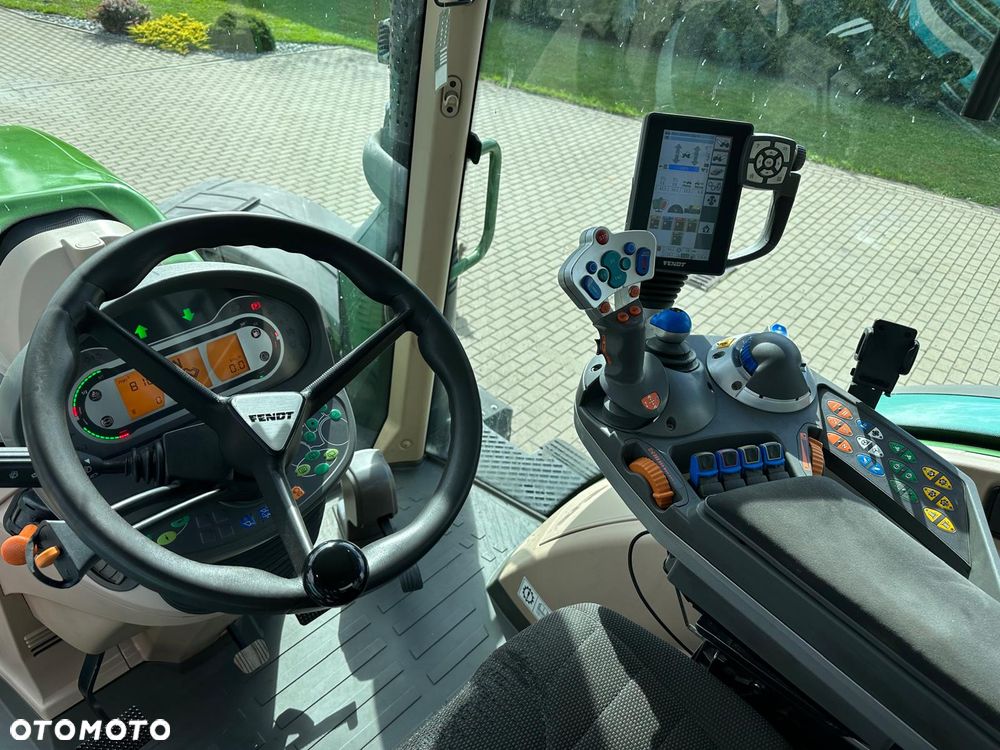 Fendt 724 S4 Vario - 23