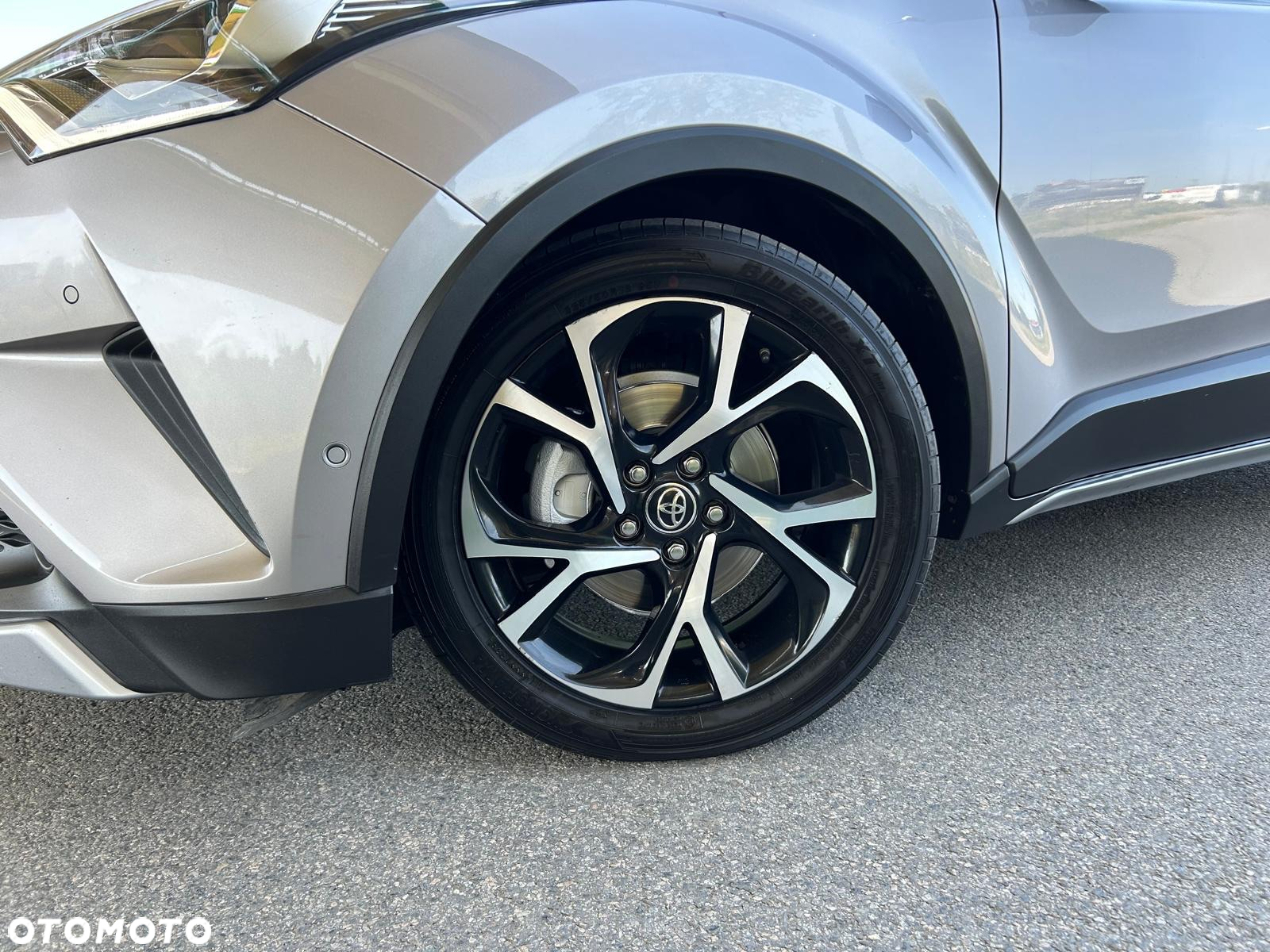 Toyota C-HR 1.8 Hybrid Executive - 8