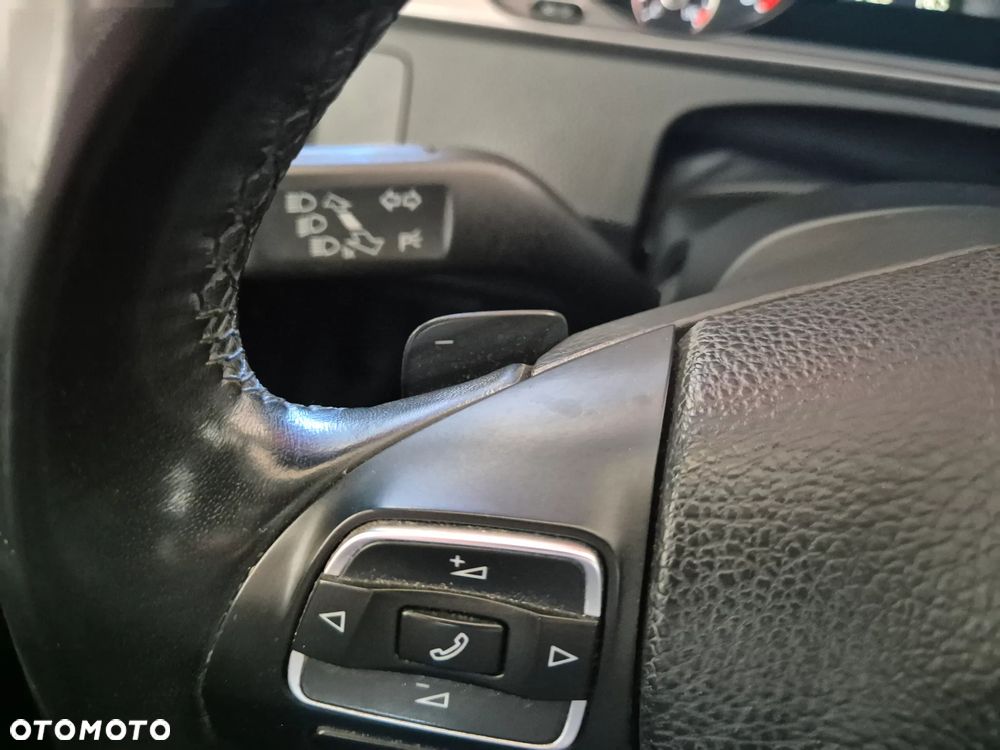 Volkswagen Passat 2.0 TDI Comfortline DSG - 22