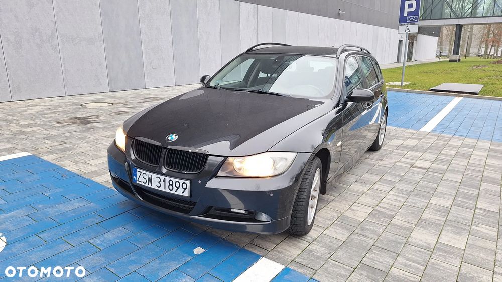 BMW Seria 3 318d - 3