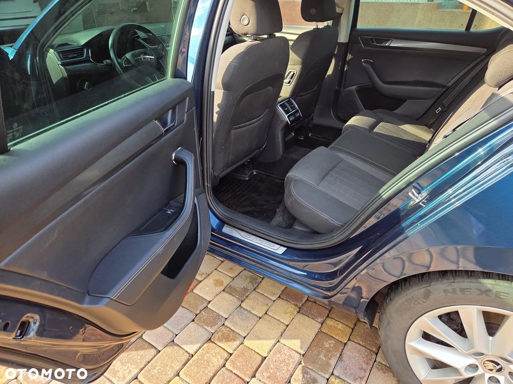 Skoda Superb 2.0 TSI Style DSG - 25