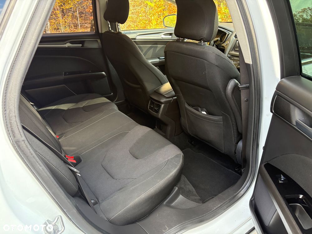 Ford Mondeo 2.0 TDCi Titanium PowerShift - 8