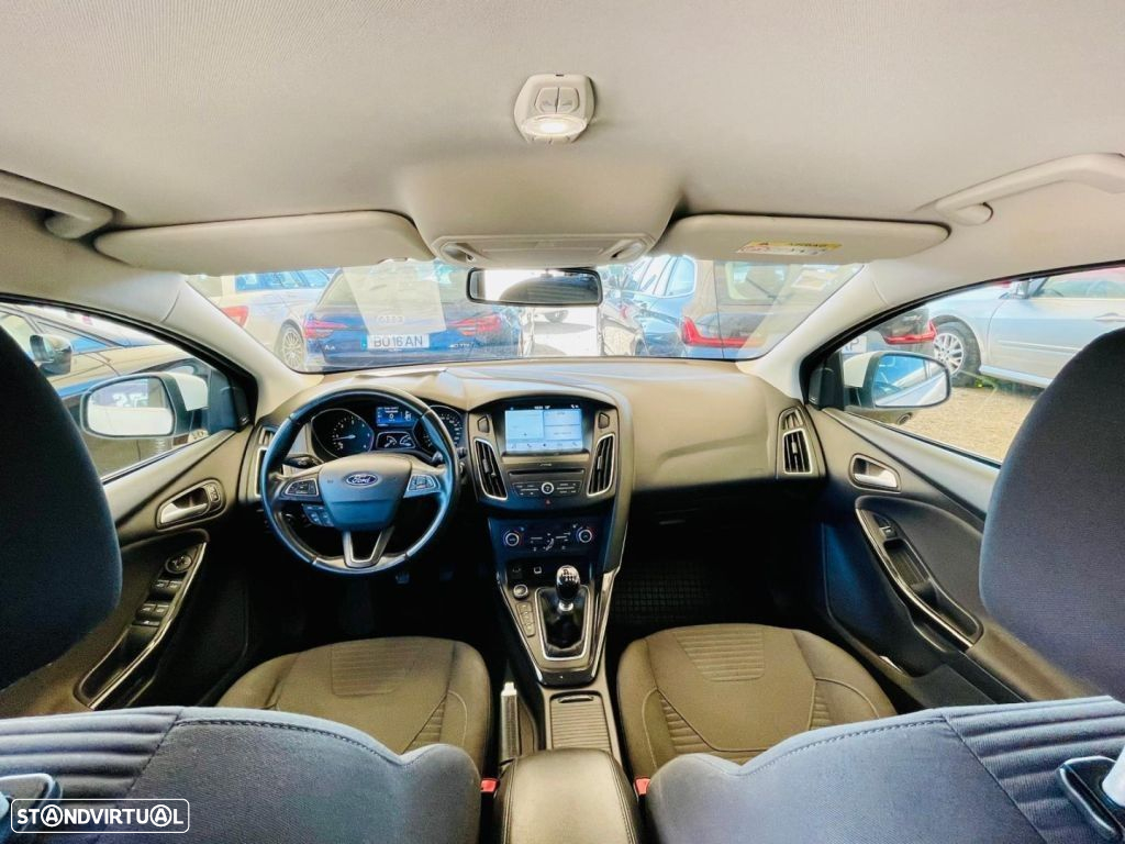 Ford Focus SW 1.5 TDCi EcoBlue Titanium - 10