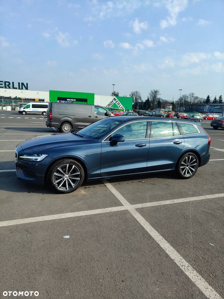 Volvo V60 B3 B DKG Momentum - 4