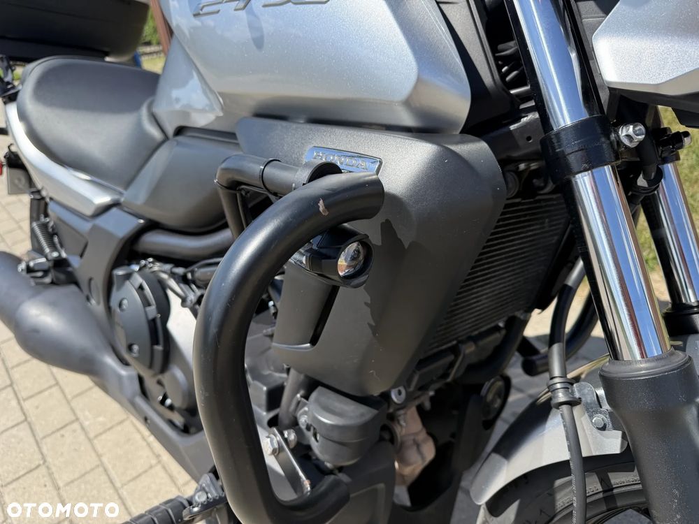 Honda CTX - 11