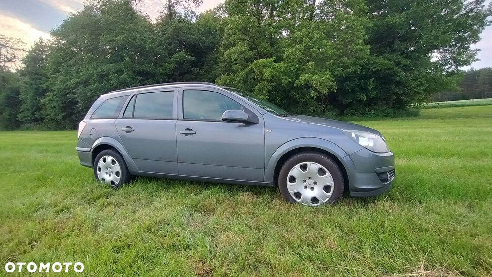 Opel Astra 1.6 Caravan Enjoy - 32