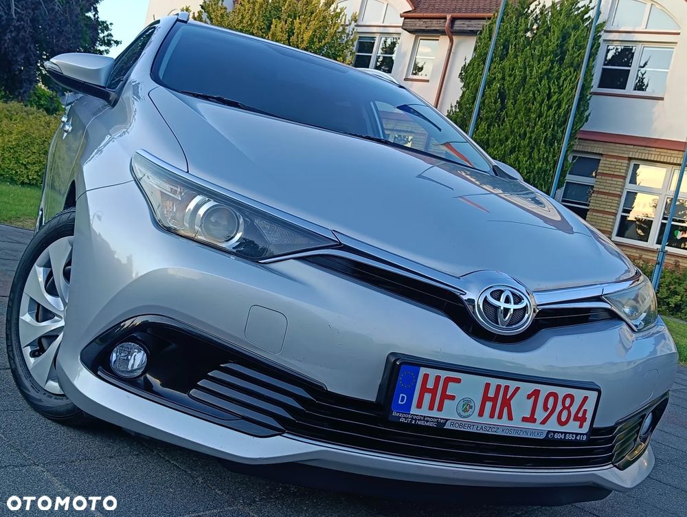 Toyota Auris 1.6 D-4D Executive - 2