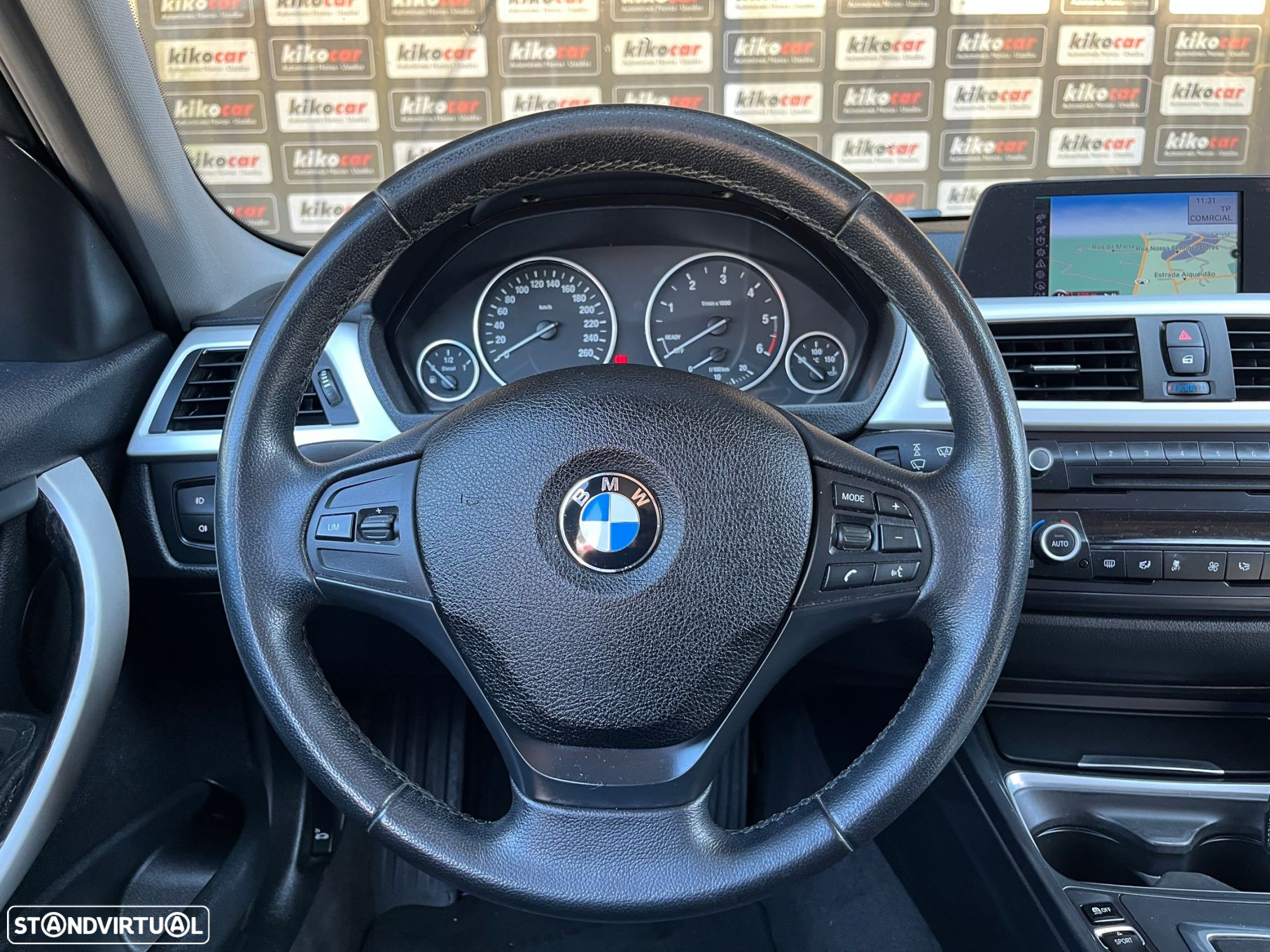 BMW 320 d Touring Auto - 27
