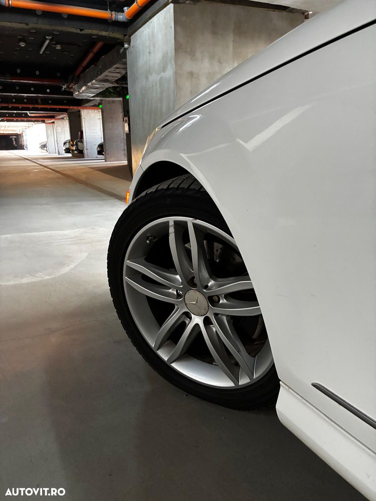 Mercedes-Benz C 250 CGI BlueEFFICIENCY - 12