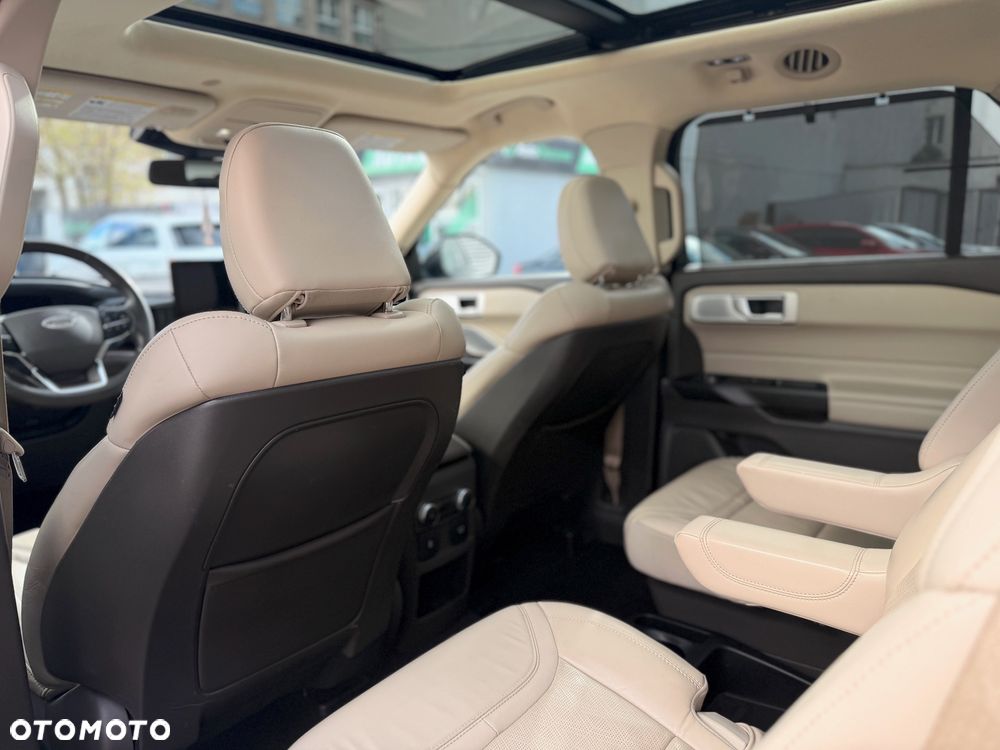 Ford Explorer EcoBoost Plug-in Hybrid ST-LINE - 13