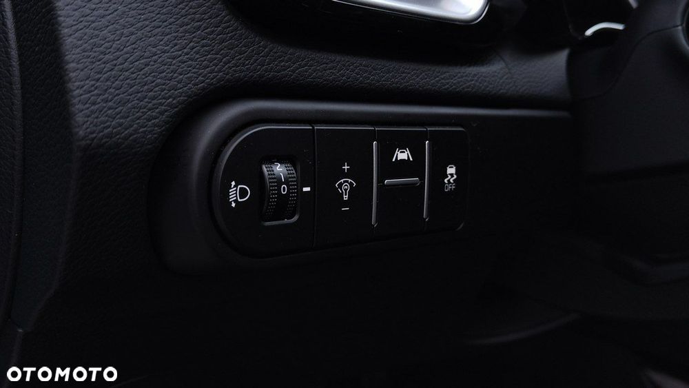 Kia Ceed - 10