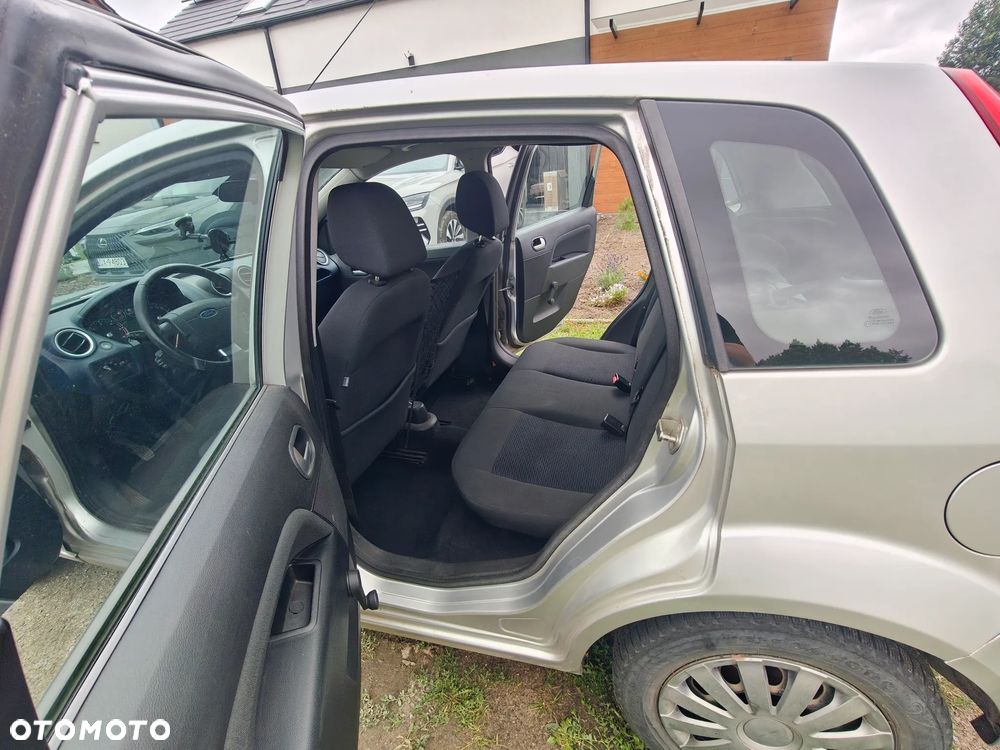 Ford Fiesta - 17