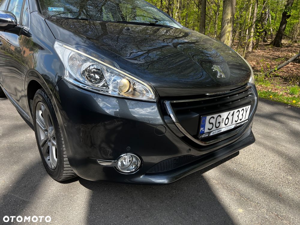 Peugeot 208 1.2 VTi Allure - 15