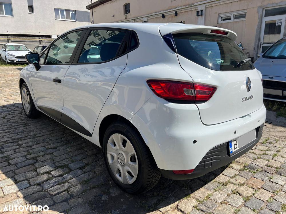 Renault Clio 1.2 16V Authentique - 3
