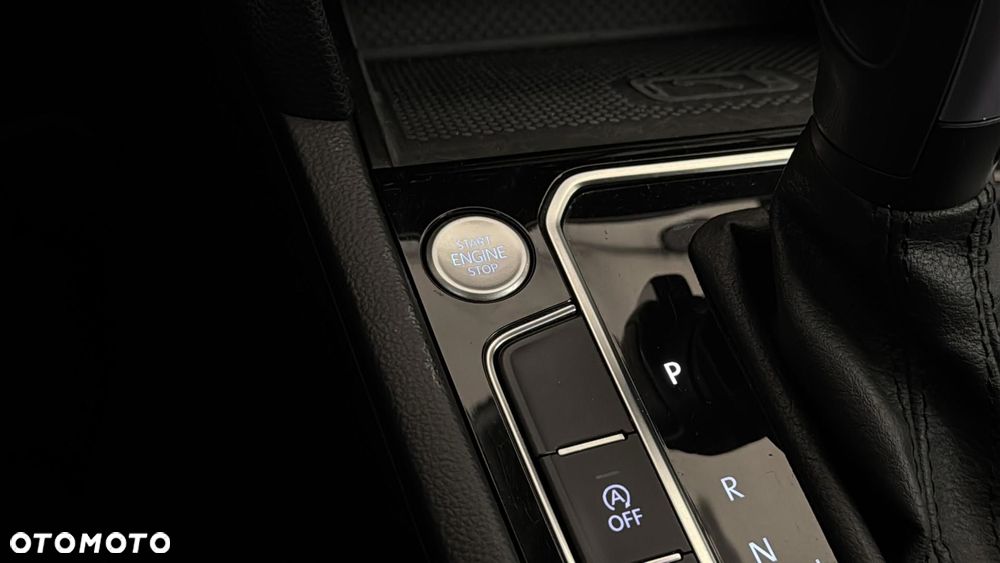 Volkswagen Passat Variant 2.0 TDI SCR Business DSG - 22