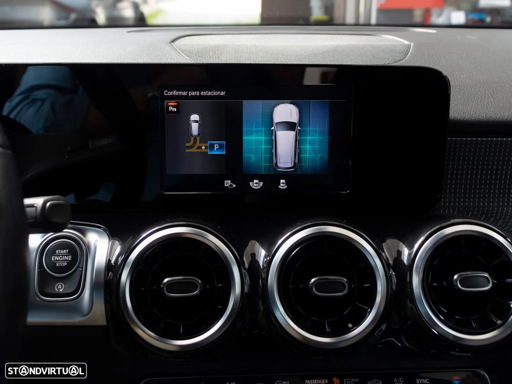 Mercedes-Benz GLB 180 d Progressive - 34