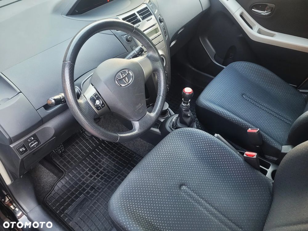 Toyota Yaris 1.33 VVT-i Trend - 16