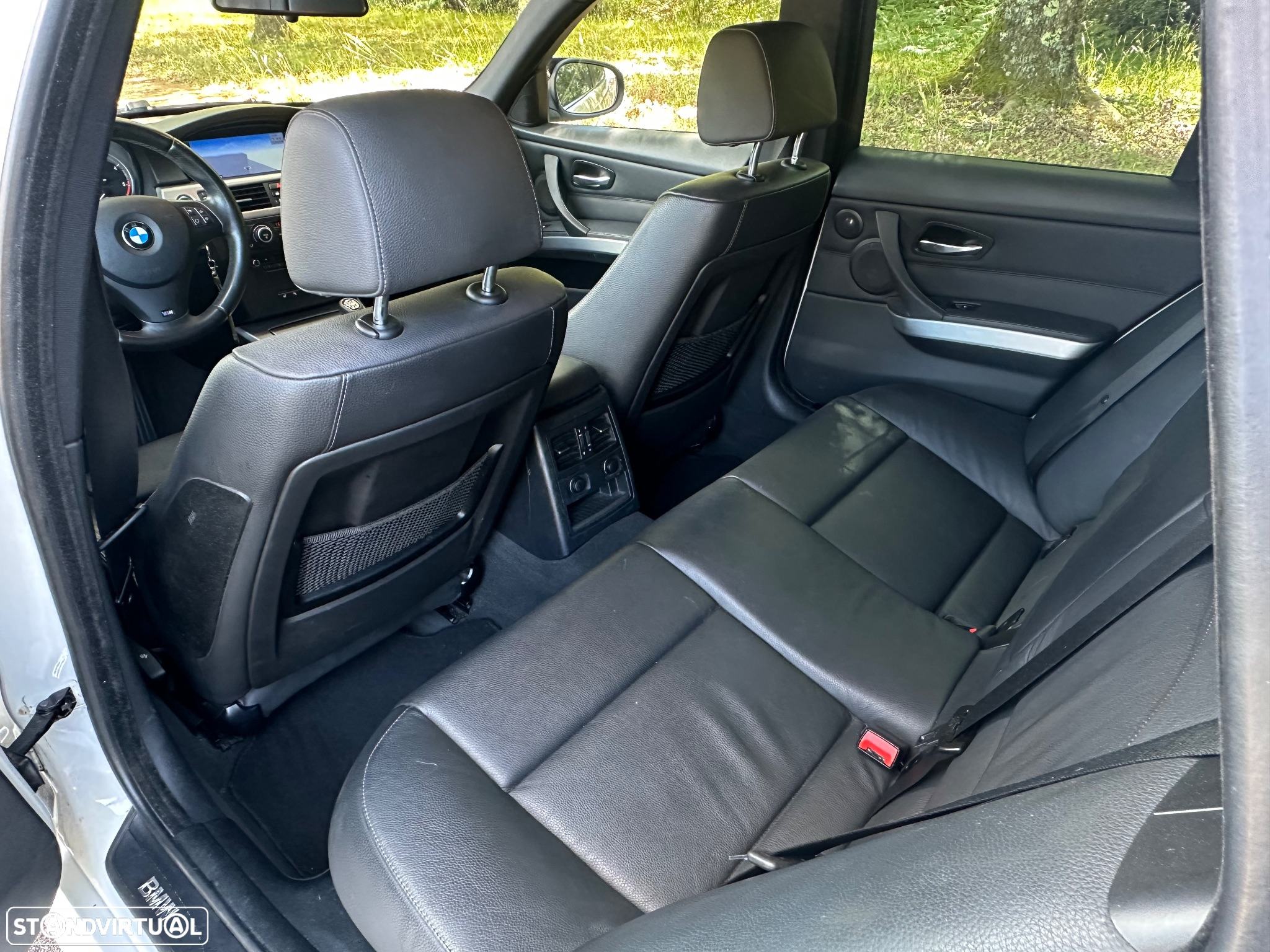 BMW 320 d Touring Navigation Sport - 8