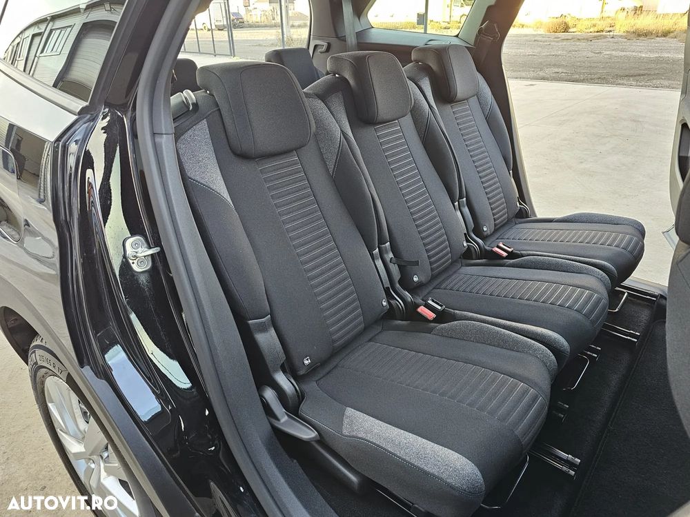 Peugeot 5008 PureTech 130 EAT8 Stop & Start Allure Pack - 22