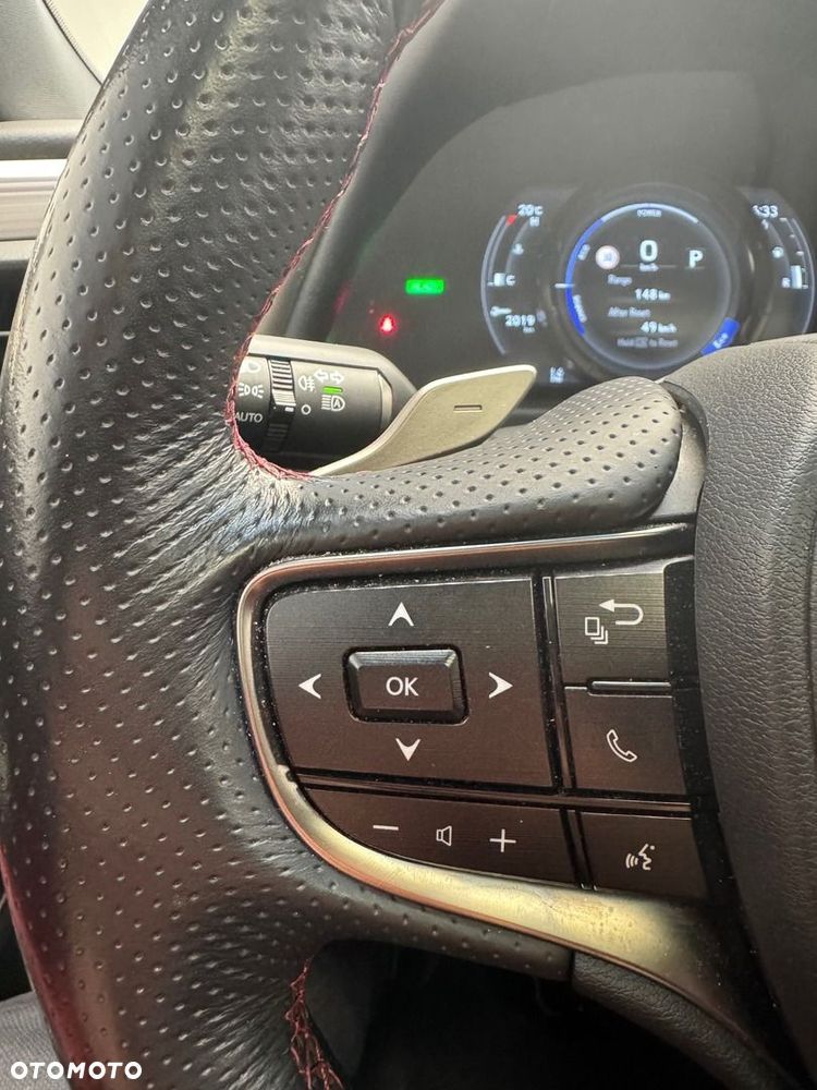 Lexus ES 300h F Sport Edition - 15