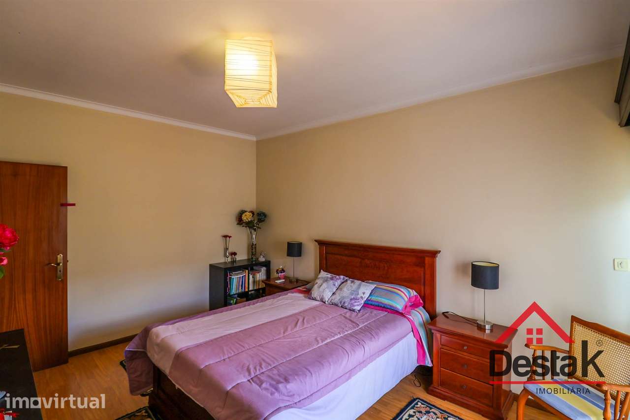 Apartamento T2 no Bairro de Santa Eugénia - Grande imagem: 2/13