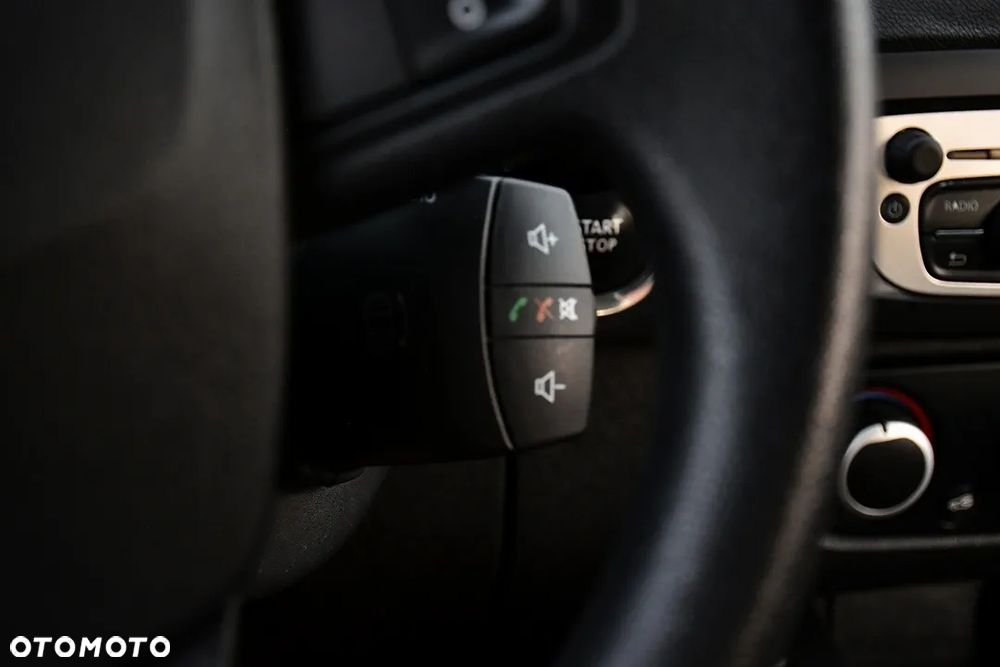 Renault Scenic 1.6 16V 110 Authentique - 26