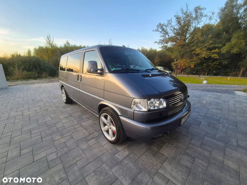 Volkswagen Caravelle - 30