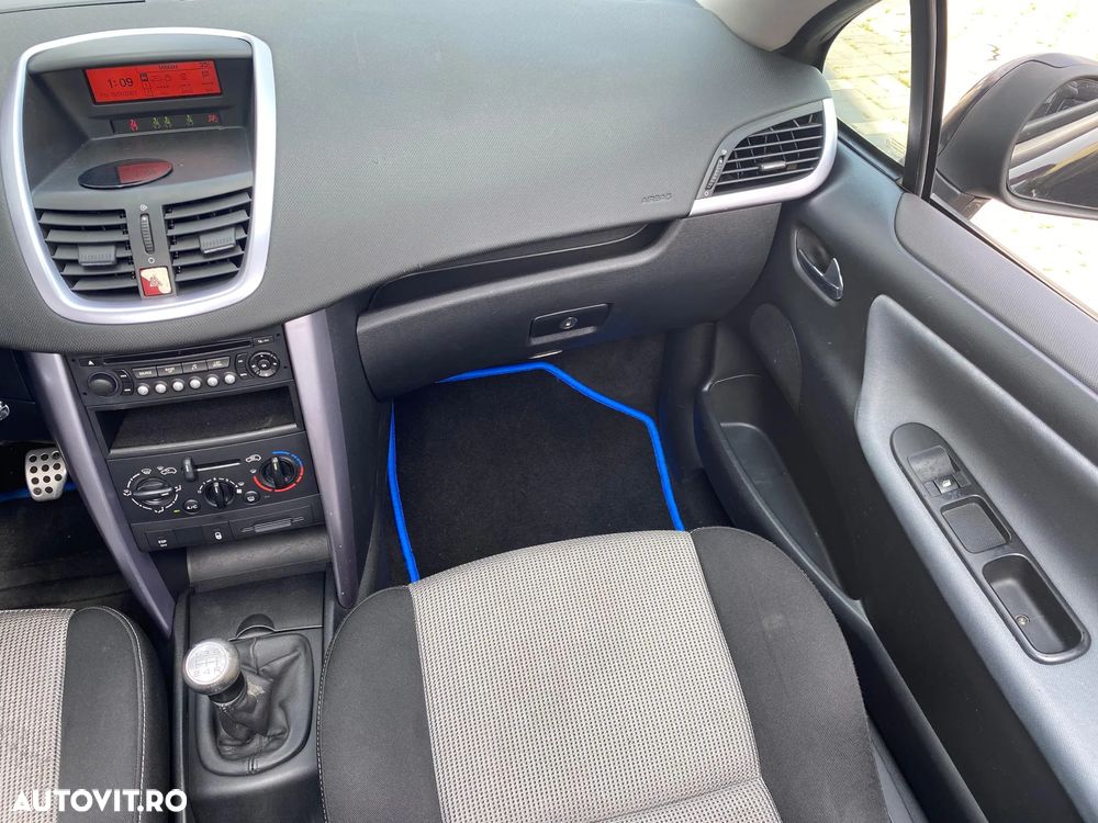 Peugeot 207 - 7