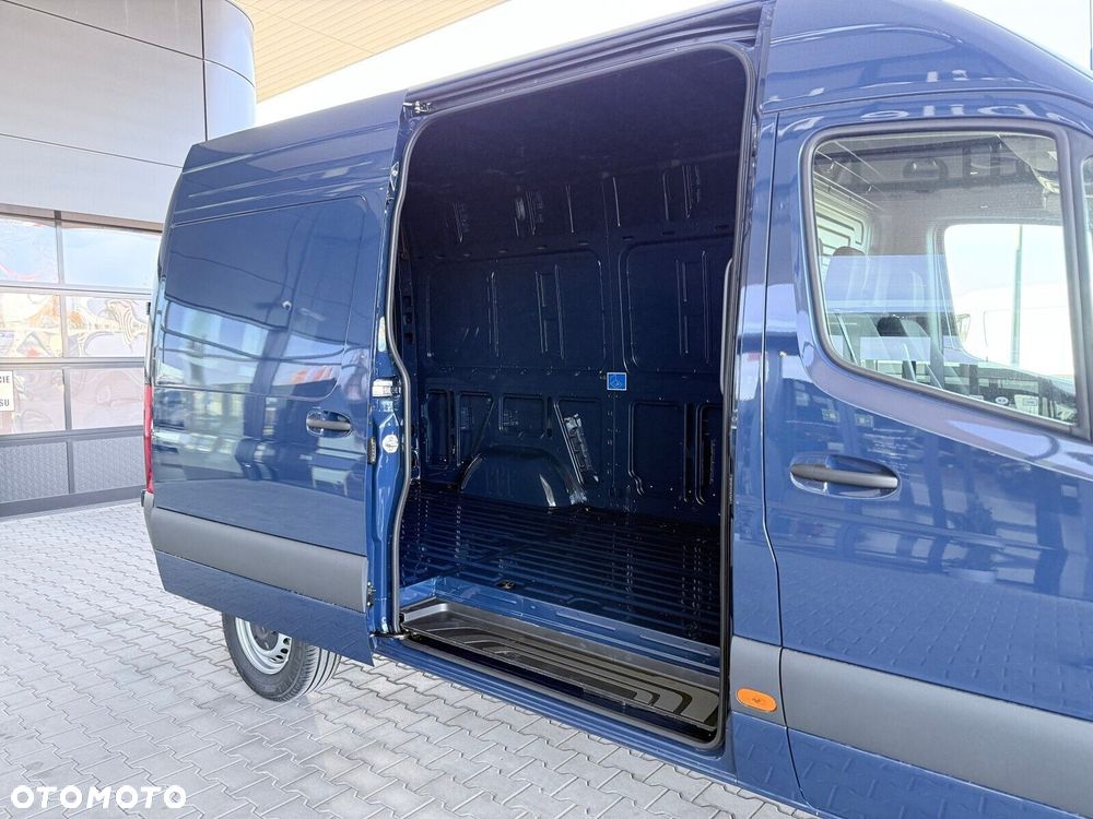 Mercedes-Benz Sprinter Furgon 315 cdi 3665 mm L2H2 3-os. - 11