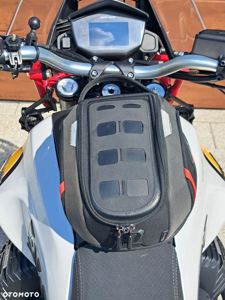 Moto Guzzi V85 - 7