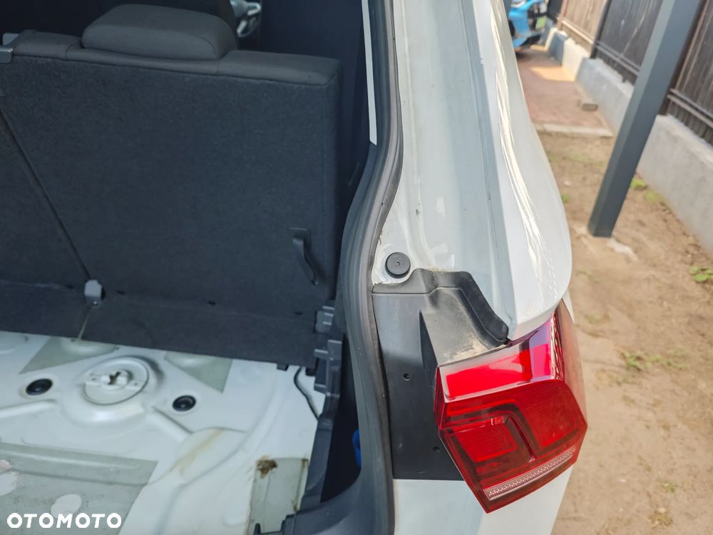 Volkswagen Tiguan - 32