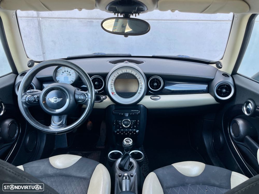 MINI Clubman Cooper D - 11