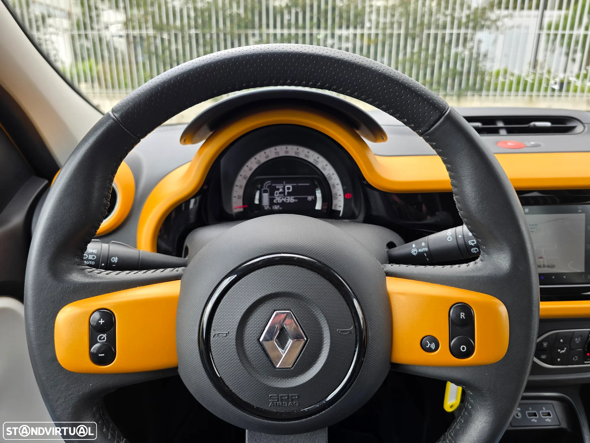 Renault Twingo Z.E. 22 Intens - 15