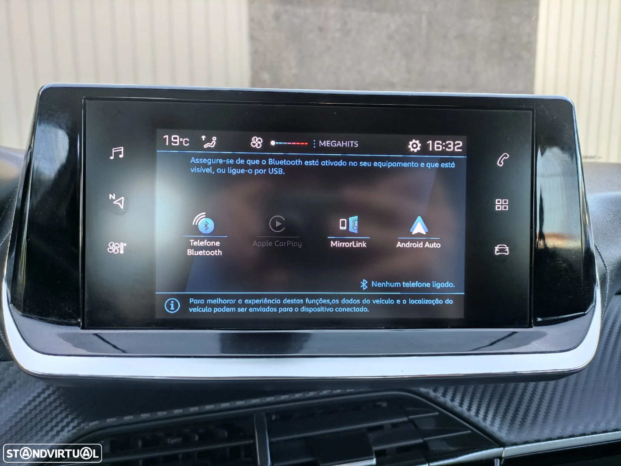 Peugeot 208 1.2 PureTech Active - 12